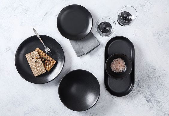 Тарілка кругла Porland Seasons Black 280 мм