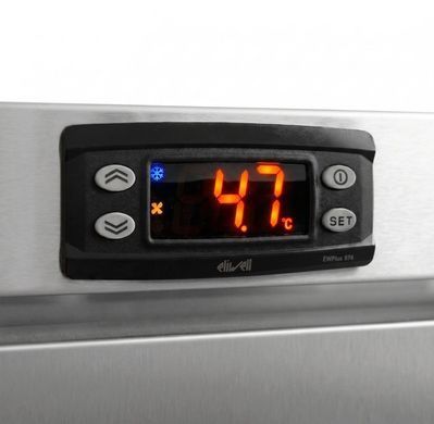 Шкаф холодильный 600 л GGM Gastro KSS600SRN