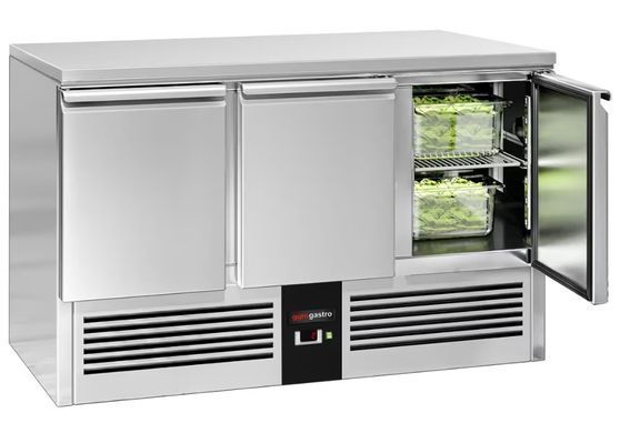 Холодильний стіл 368 л, 3 двері без борта GGM Gastro SAG147END