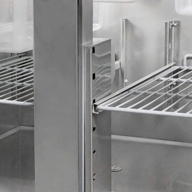 Холодильний стіл 368 л, 3 двері з бортом GGM Gastro SAG147EAND
