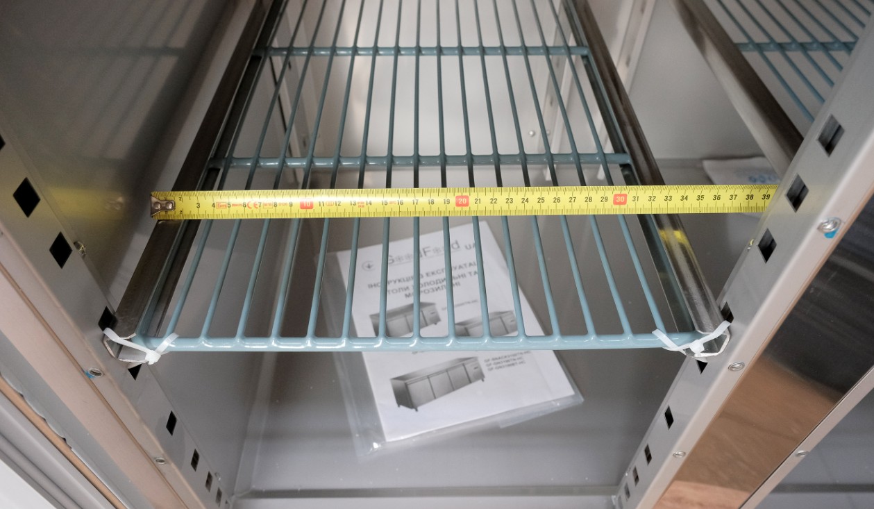 Морозильний стіл GoodFood GF-GN2100BT-HC